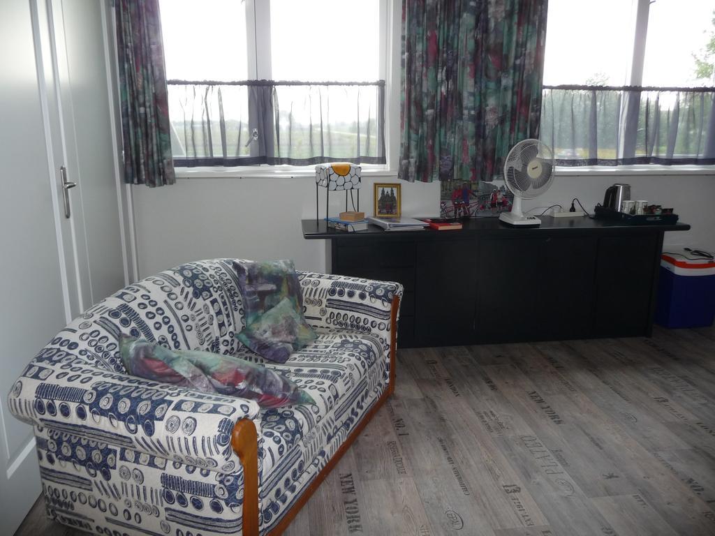 B&B “Te Warskip Bij Blokvis” Medemblik Oda fotoğraf
