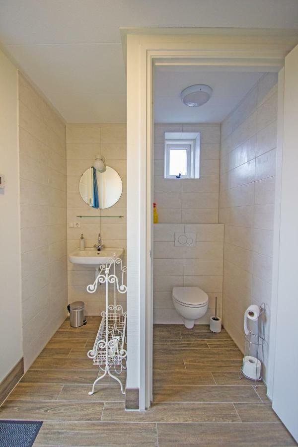 B&B “Te Warskip Bij Blokvis” Medemblik Dış mekan fotoğraf